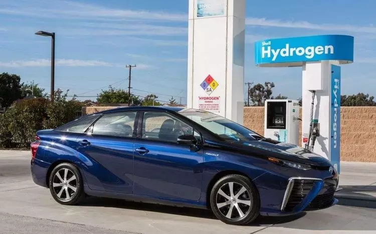 氫燃料電池車和電動汽車誰更適合在中國普及？