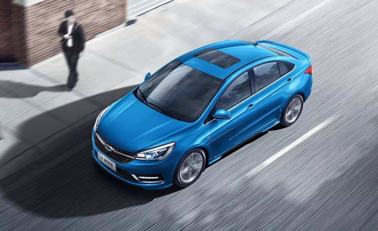 以更多優惠政策助推新能源汽車